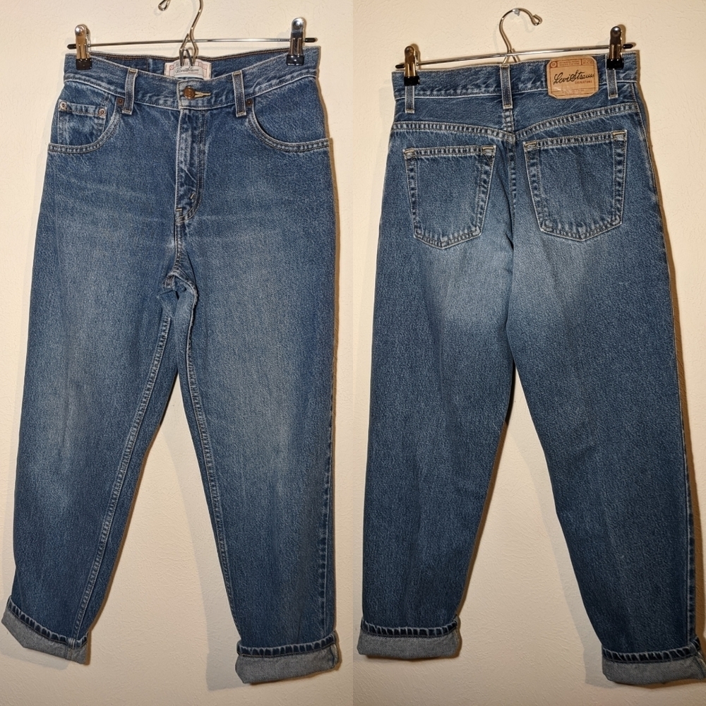 Vintage Levi's relaxed fit tapered leg denim jeans